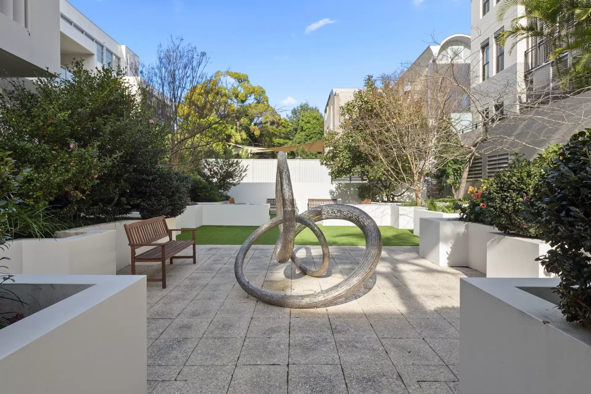 1/24-32 Flood Street, Bondi Sold by Bradfield Badgerfox - image 1