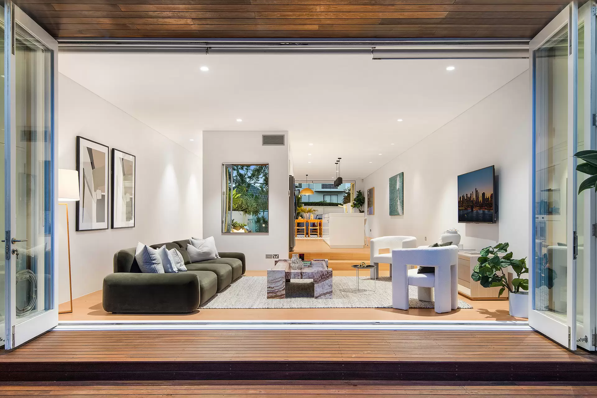 79a Fletcher Street, Tamarama Sold by Bradfield Badgerfox - image 1