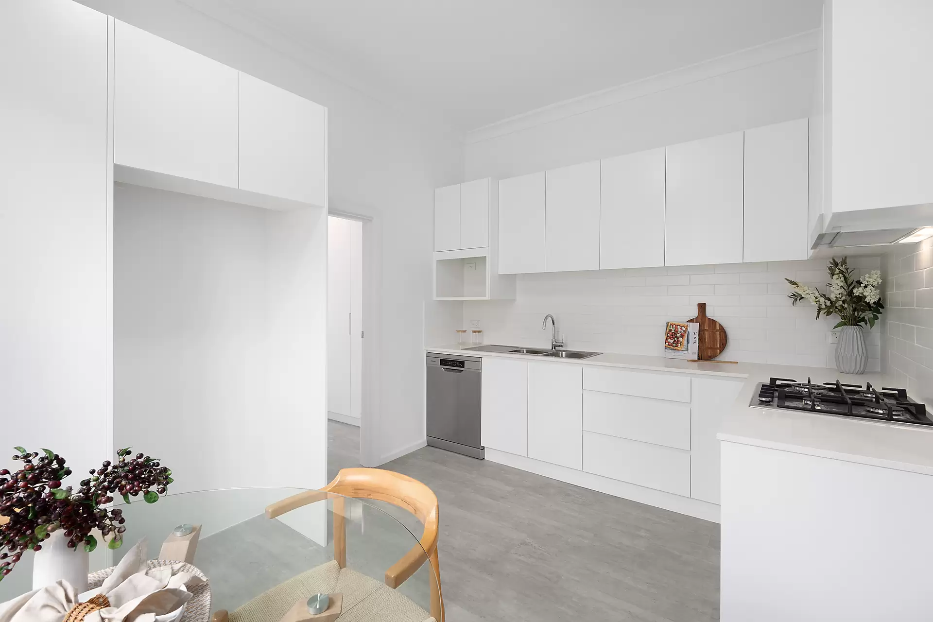18 Roberts Avenue, Randwick Sold by Bradfield Badgerfox - image 1