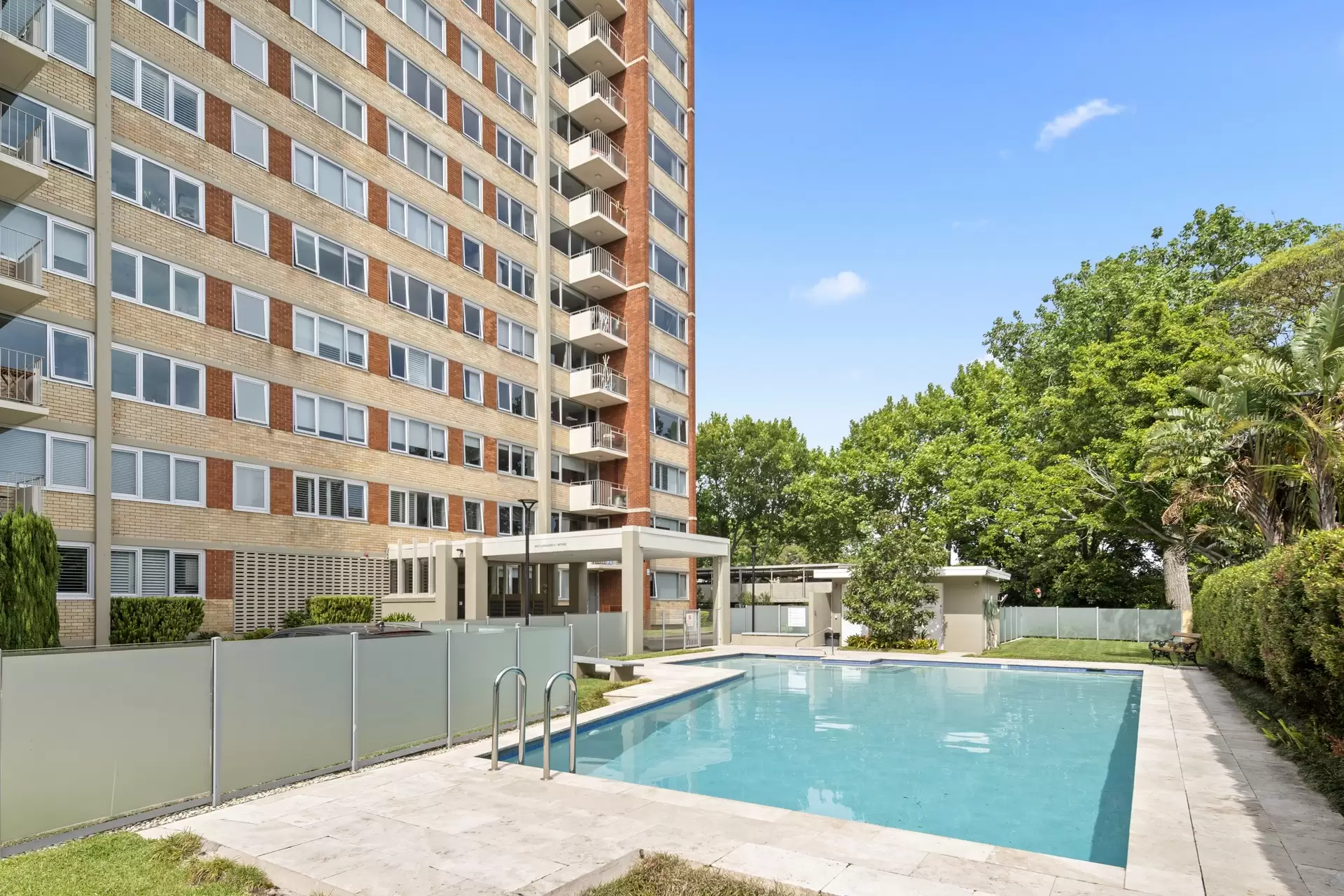 60/8-14 Fullerton Street, Woollahra Sold by Bradfield Badgerfox - image 1