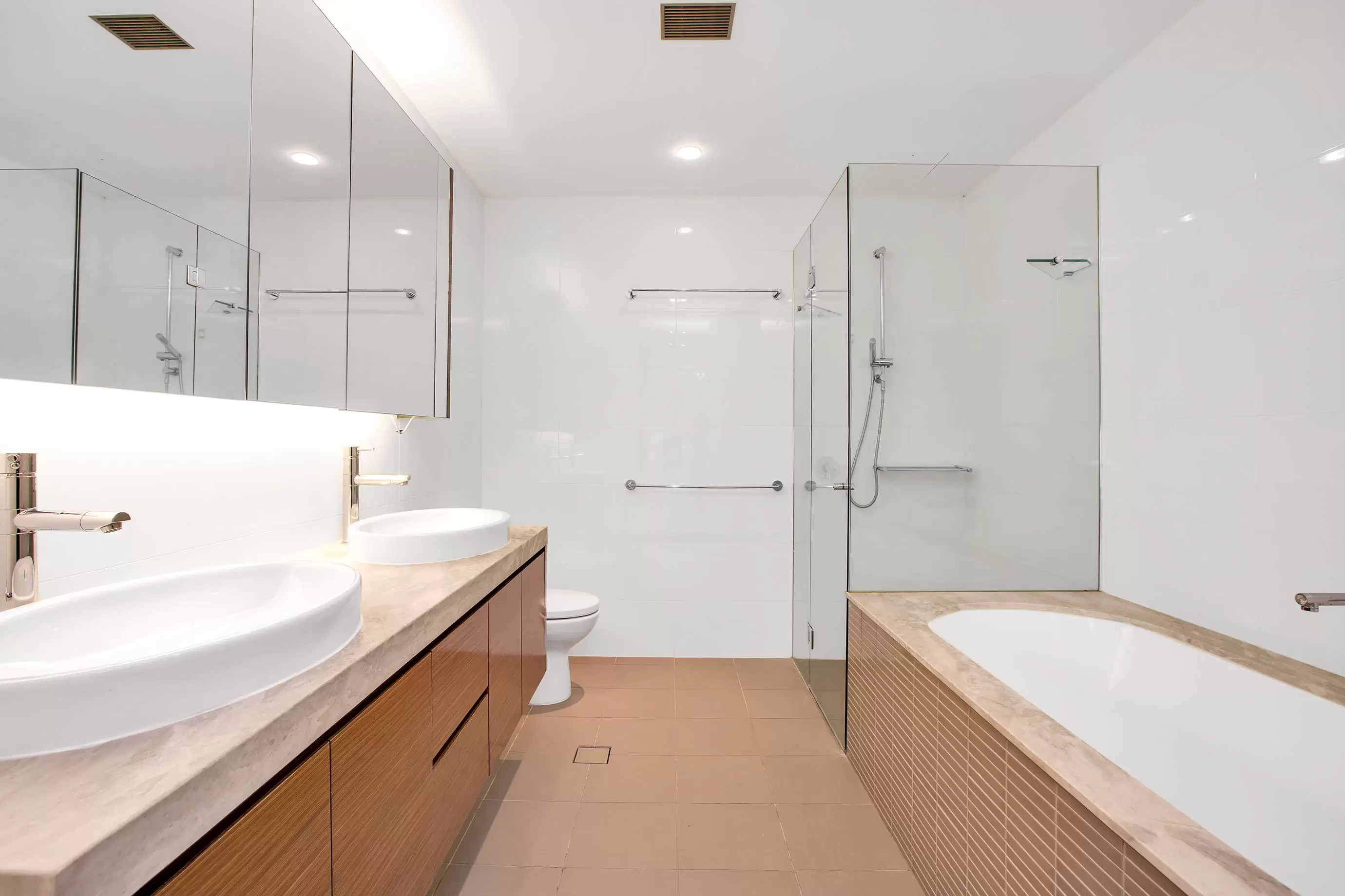 24/16 Neild Avenue, Rushcutters Bay Leased by Bradfield Badgerfox - image 1