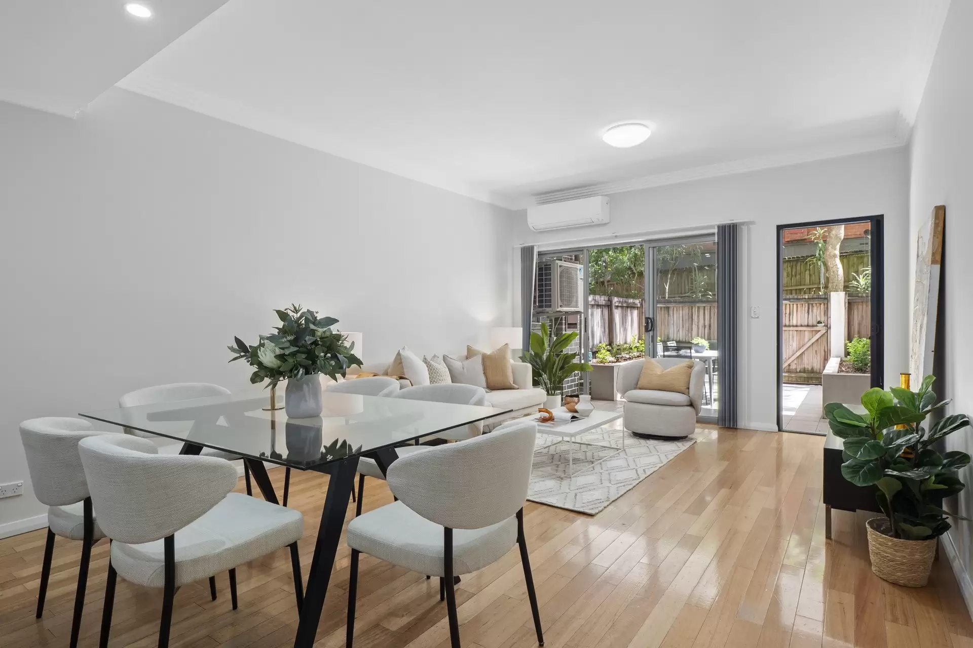 4/9-15 William Street, Randwick Sold by Bradfield Badgerfox - image 1