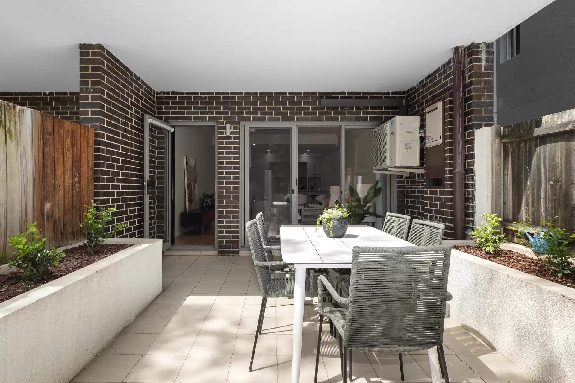 4/9-15 William Street, Randwick Sold by Bradfield Badgerfox - image 1