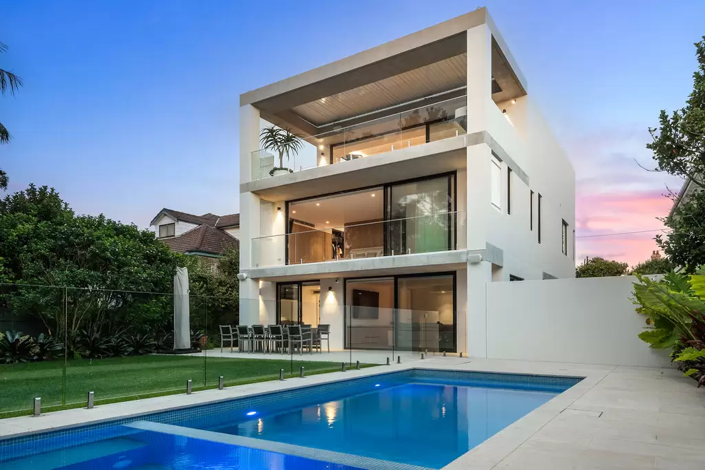 184 Old South Head Road, Vaucluse Sold by Bradfield Badgerfox