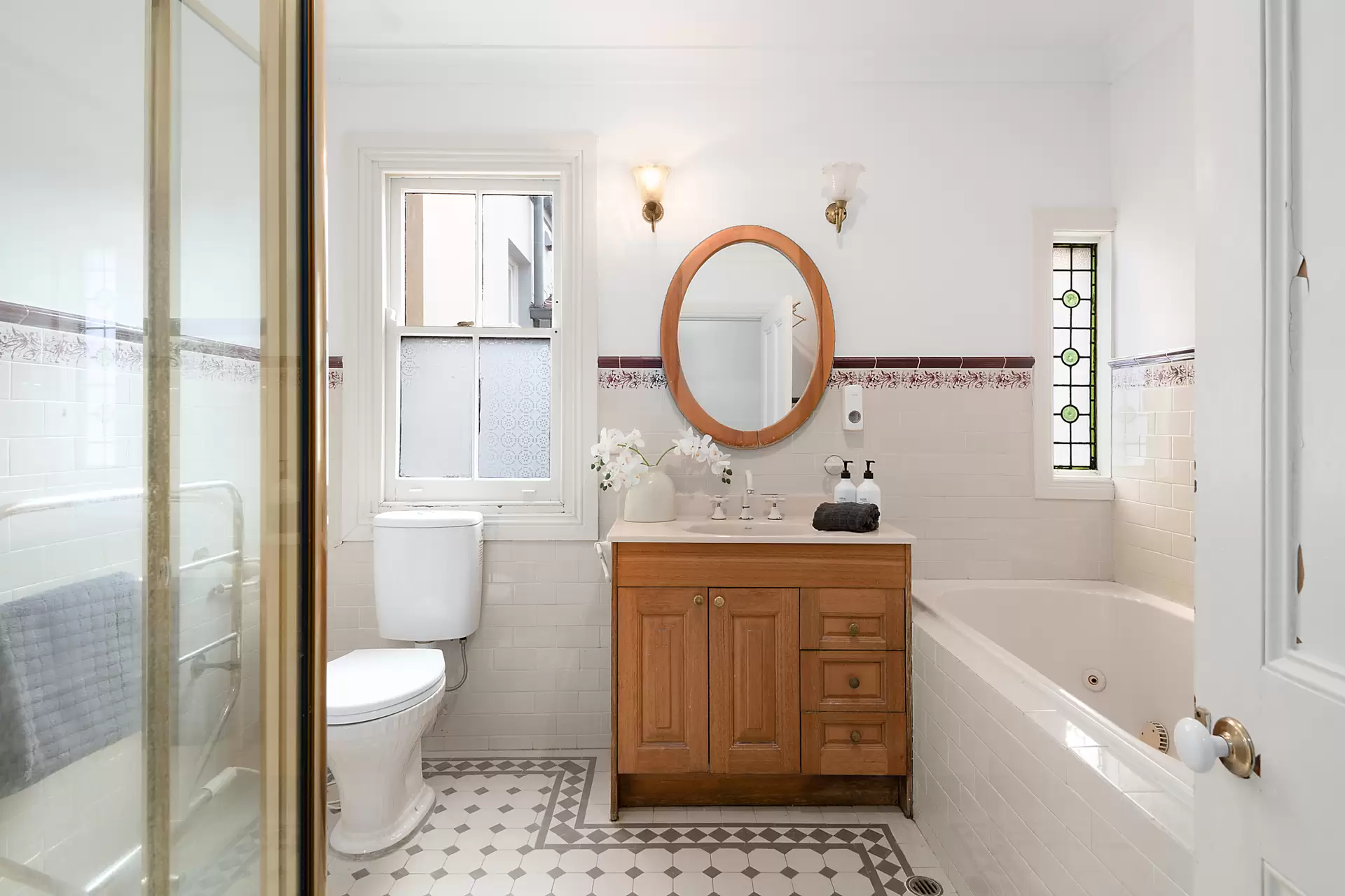 23 Moncur Street, Woollahra Sold by Bradfield Badgerfox - image 1