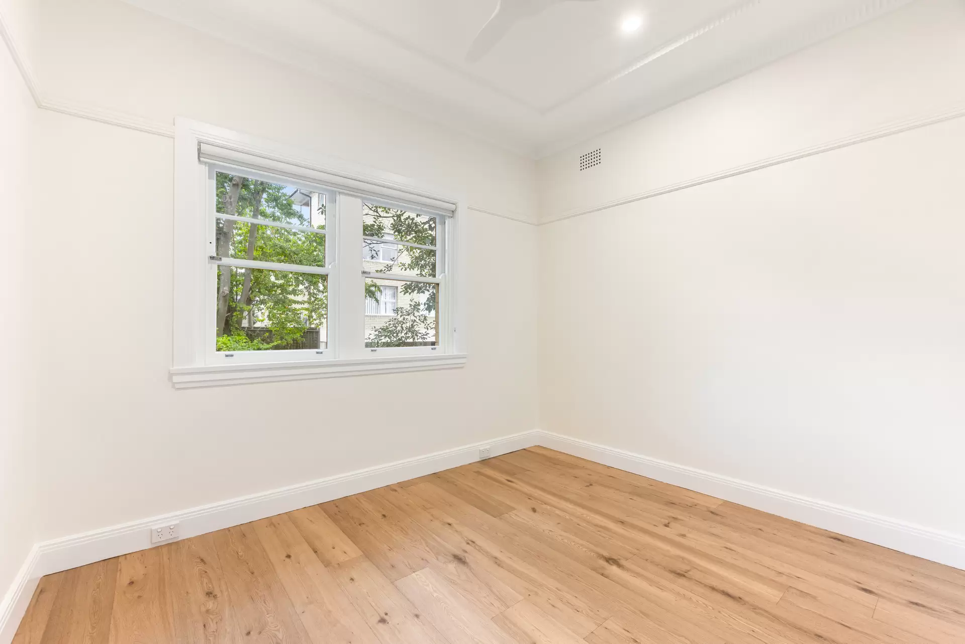 4/19 Shadforth Street, Mosman Leased by Bradfield Badgerfox - image 1
