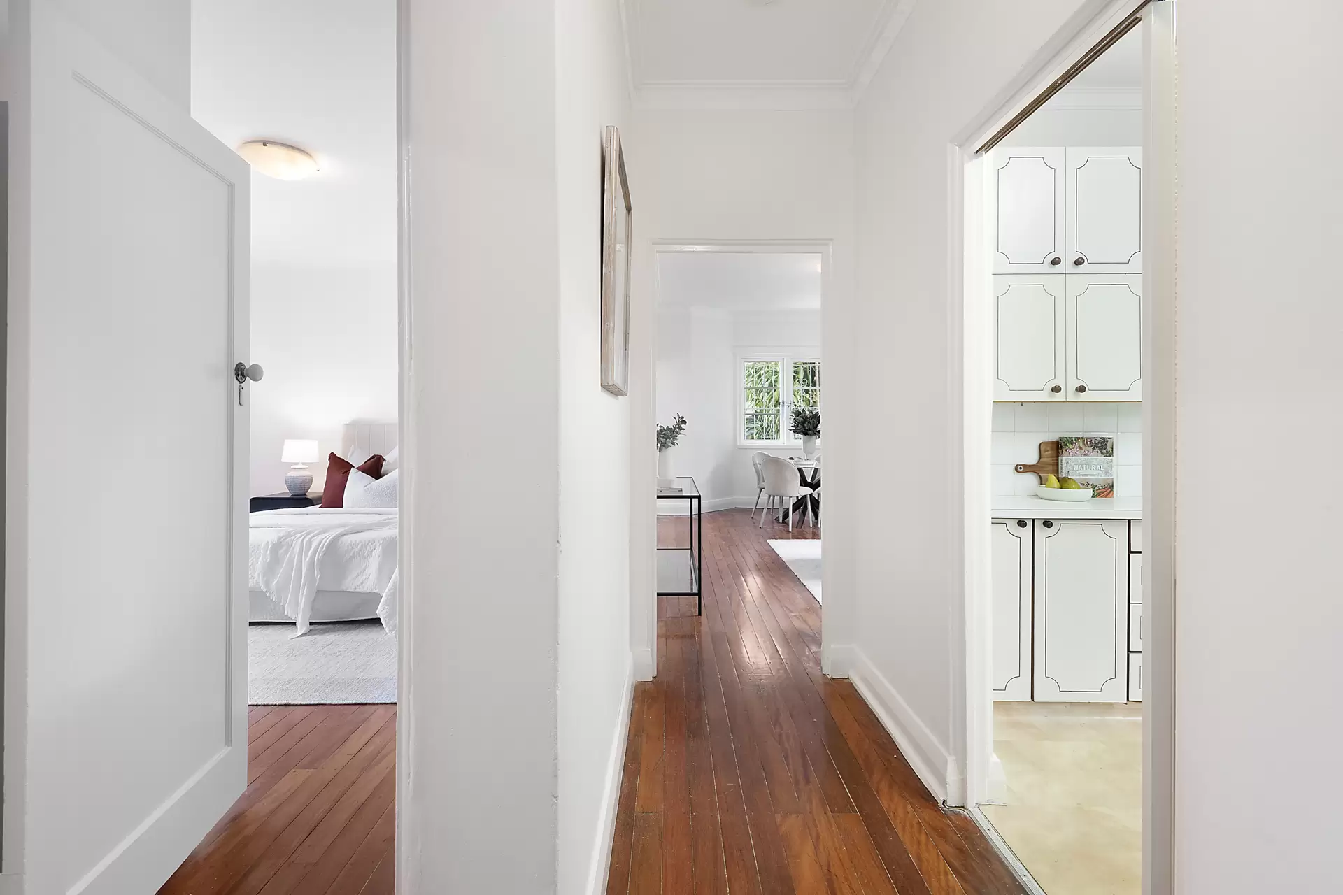 1/320 Edgecliff Road, Woollahra Sold by Bradfield Badgerfox - image 1