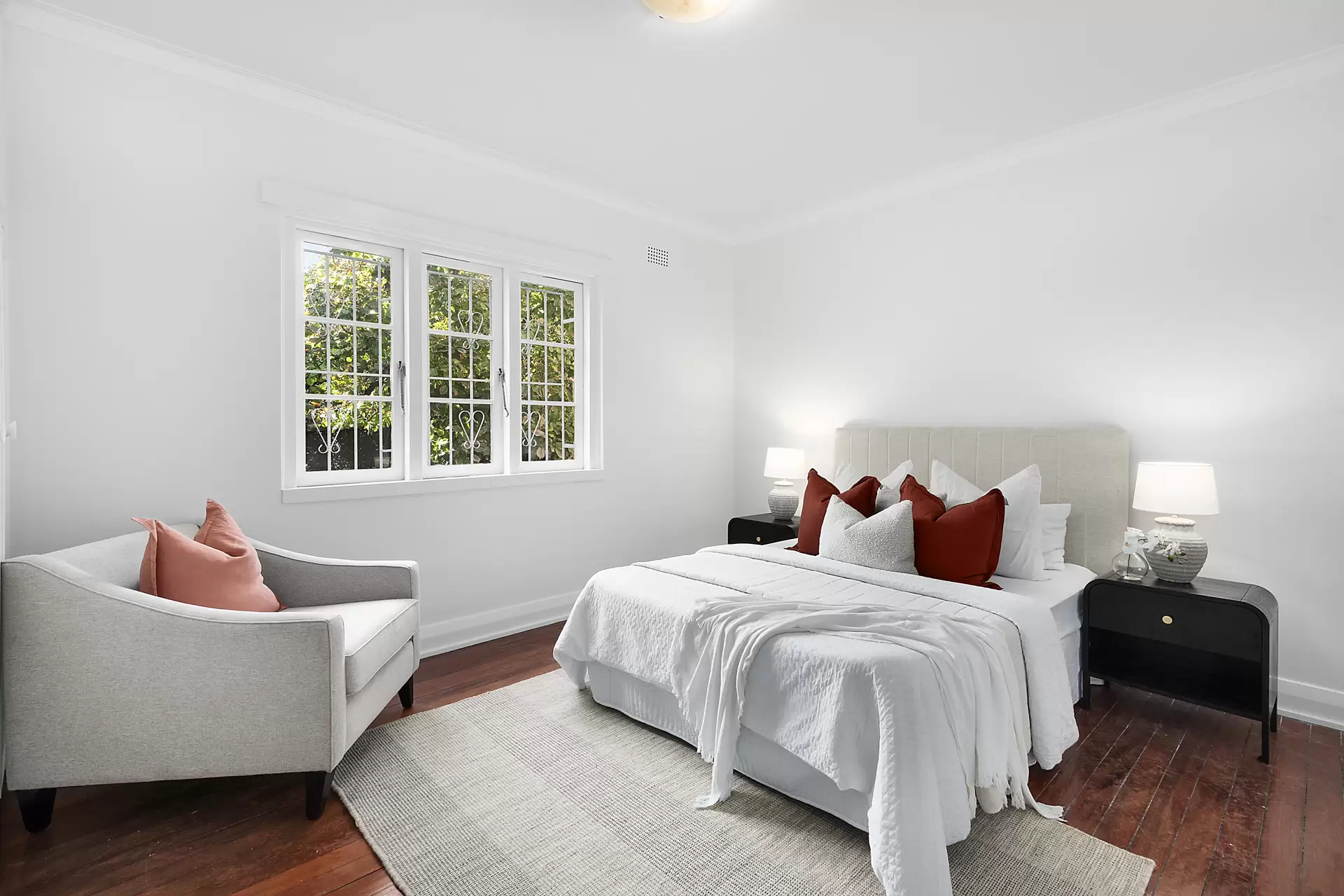 1/320 Edgecliff Road, Woollahra Sold by Bradfield Badgerfox - image 1