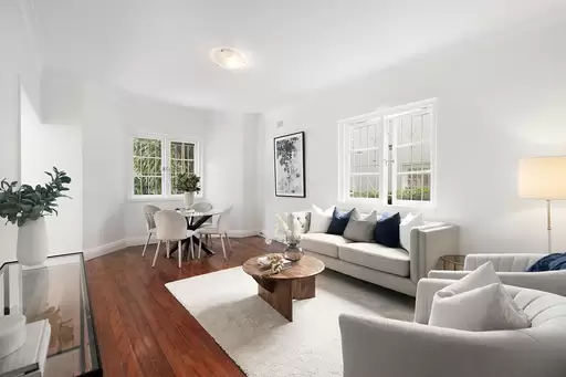1/320 Edgecliff Road, Woollahra Sold by Bradfield Badgerfox