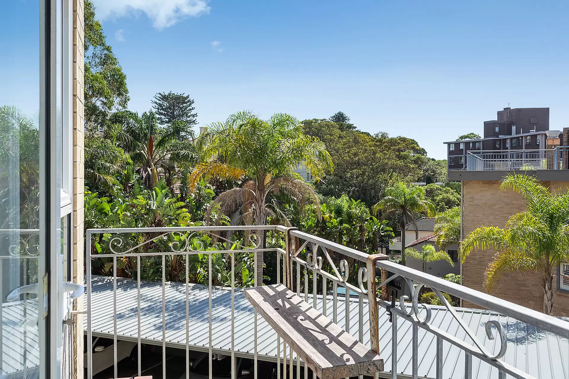 2/142 Old South Head Road, Bellevue Hill Sold by Bradfield Badgerfox - image 1