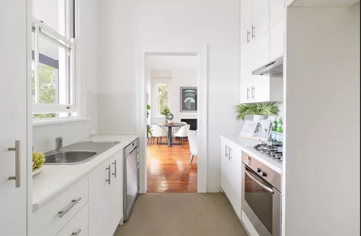 3/94 Surrey Street, Darlinghurst Leased by Bradfield Badgerfox - image 1