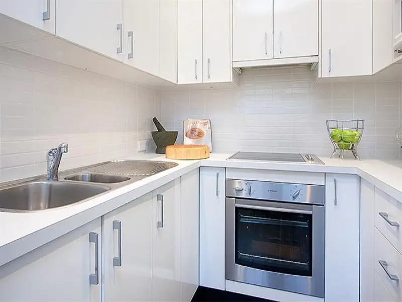 24 Watkins Street, Bondi Sold by Bradfield Badgerfox - image 1