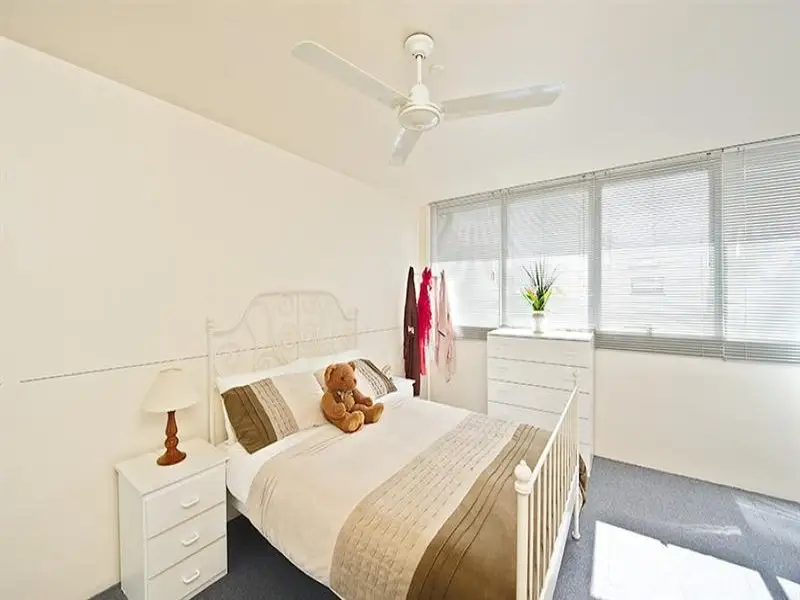 11/95 Palmer Street, Woolloomooloo Sold by Bradfield Badgerfox - image 1