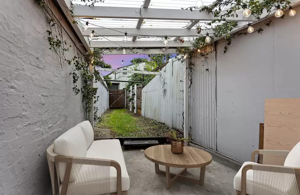 34 Walker Street, Redfern Leased by Bradfield Badgerfox - image 1