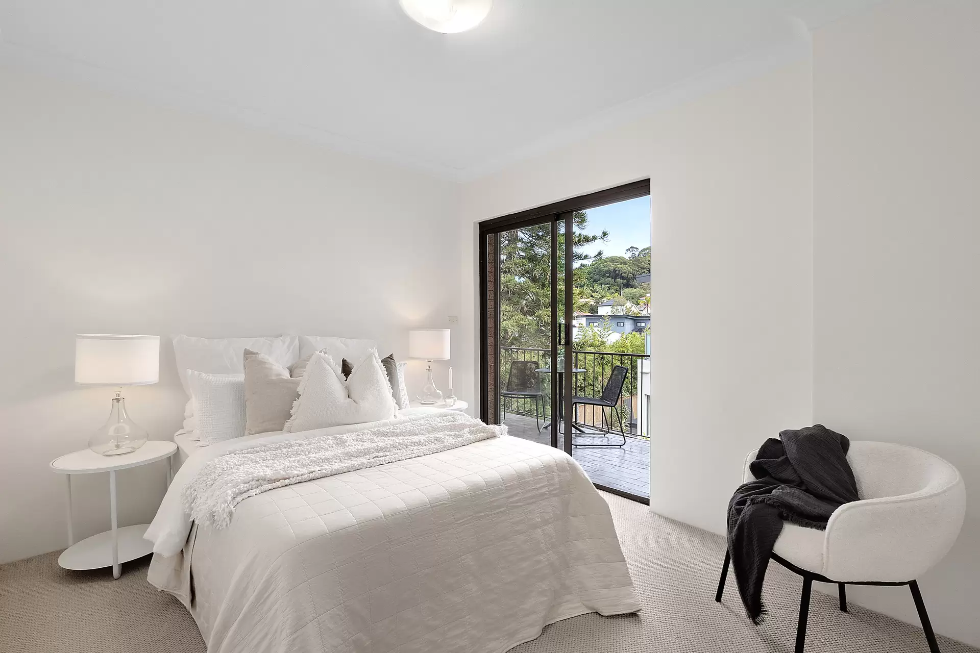 17/29-31 Simpson Street, Bondi Beach Sold by Bradfield Badgerfox - image 1