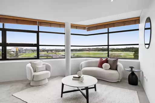 702E/103-105 Doncaster Avenue, Kensington Sold by Bradfield Badgerfox