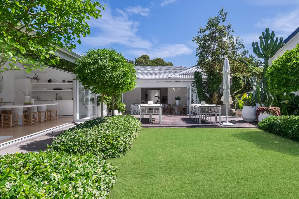19 Serpentine Parade, Vaucluse Sold by Bradfield Badgerfox