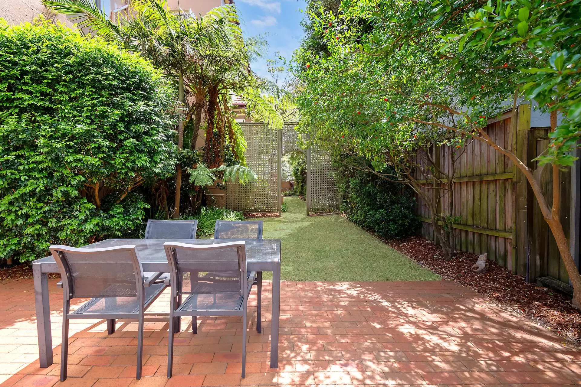 225 Birrell Strand, Bronte Sold by Bradfield Badgerfox - image 1