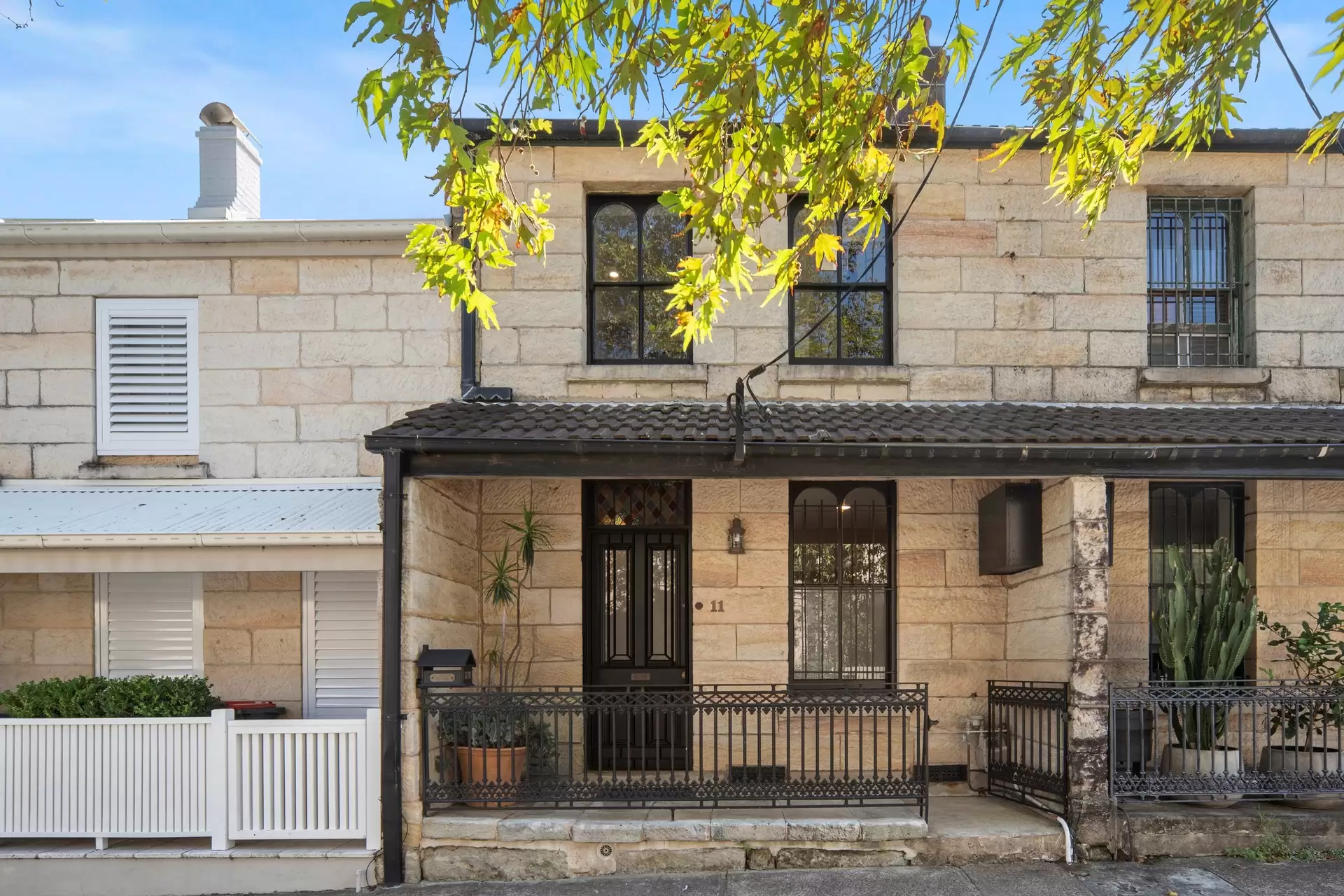 11 Blenheim Street, Queens Park Sold by Bradfield Badgerfox - image 1
