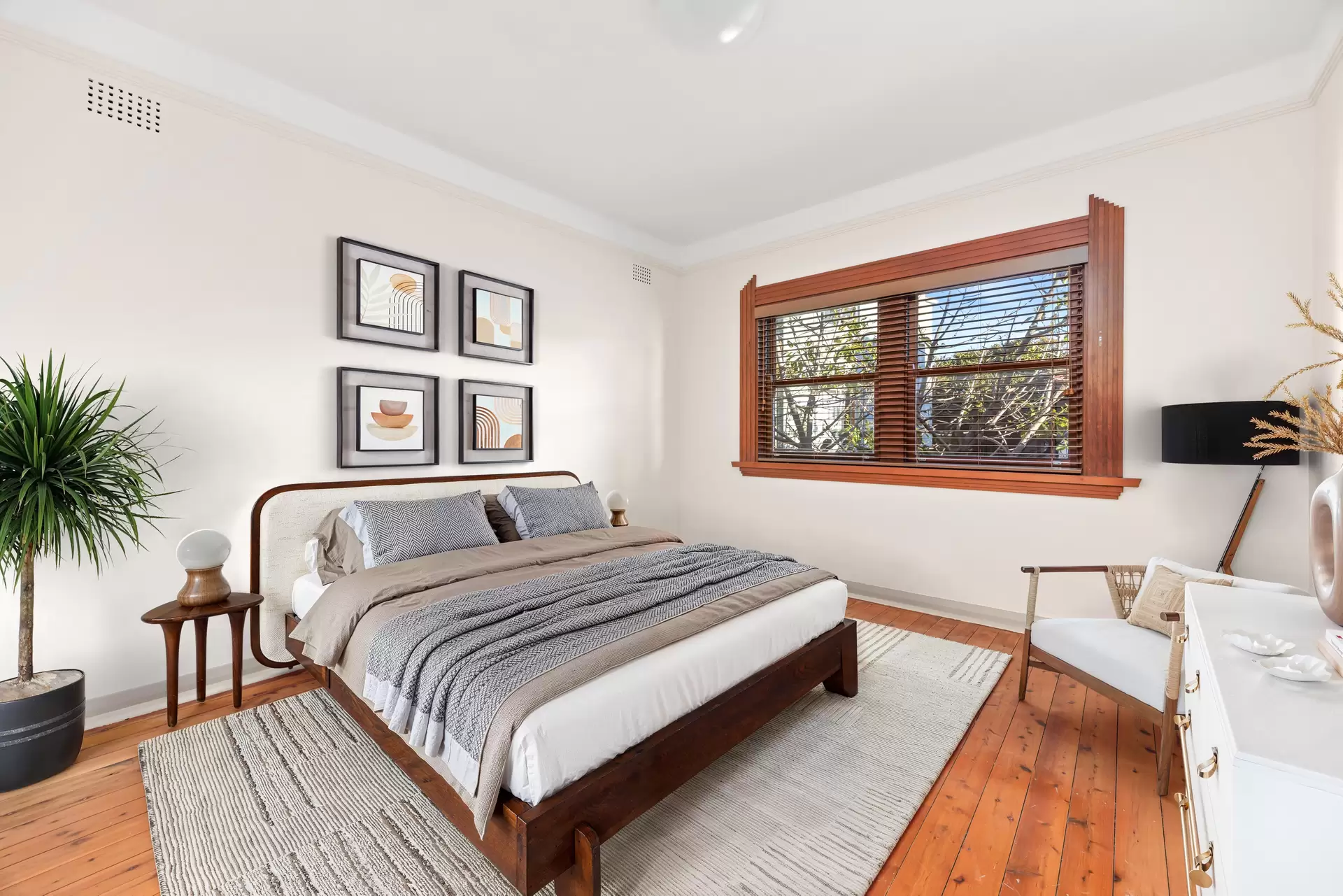 3/21 Hastings Parade, Bondi Beach Leased by Bradfield Badgerfox - image 1