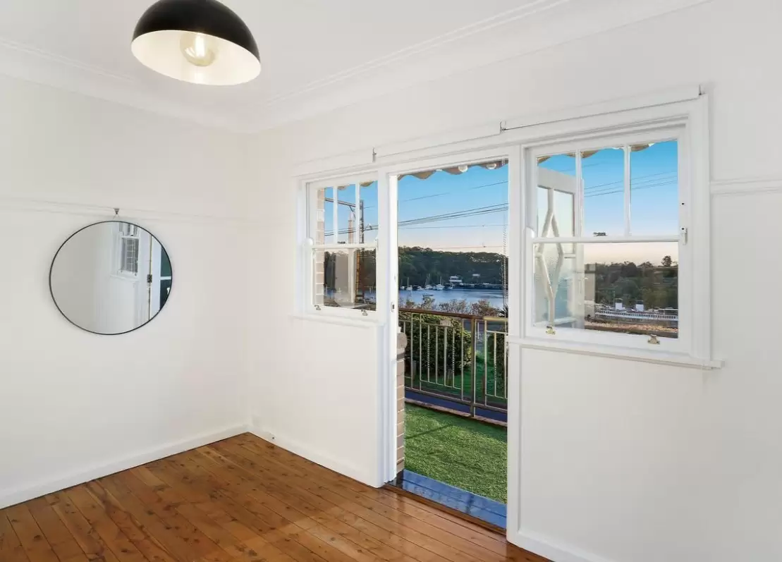 1/33 Dumbarton Street, McMahons Point For Sale by Bradfield Badgerfox - image 1