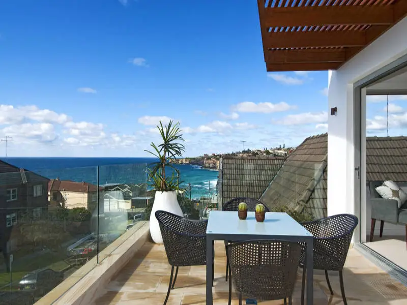 21 Dellview Street, Tamarama Sold by Bradfield Badgerfox - image 1