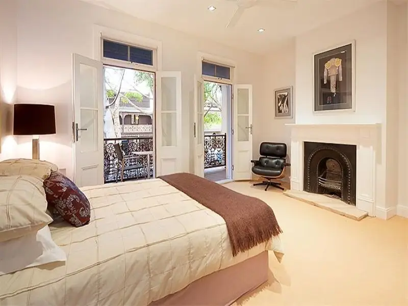 26 Napier Street, Paddington Sold by Bradfield Badgerfox - image 1