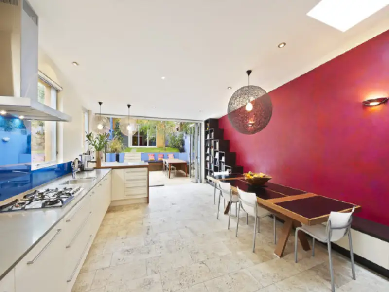 6 Busby Parade, Bronte Sold by Bradfield Badgerfox - image 1