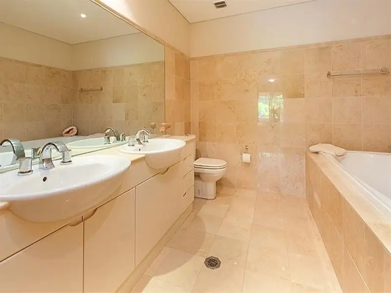 4/34-40 Spencer Street, Rose Bay Sold by Bradfield Badgerfox - image 1