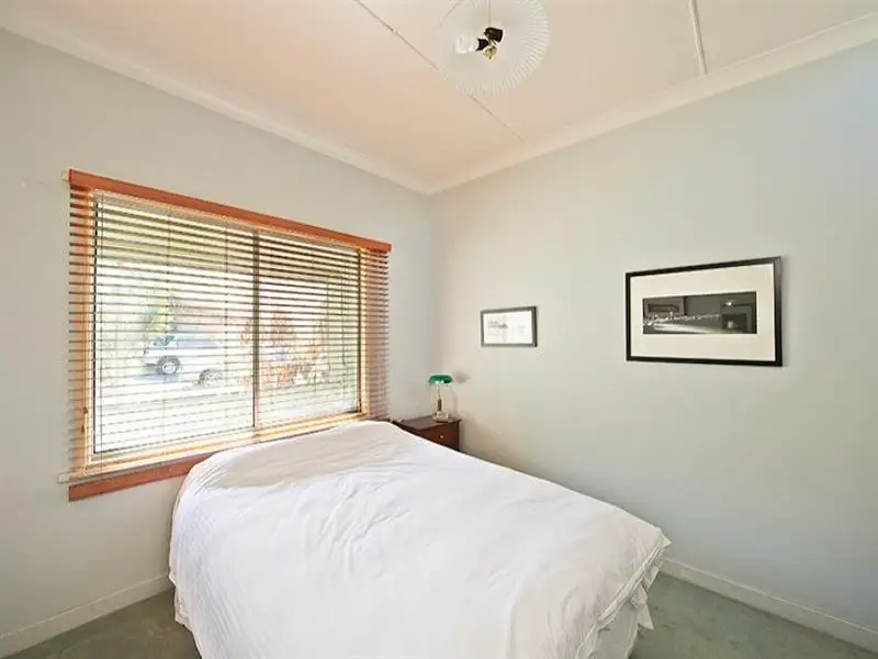 5 Read Street, Bronte Sold by Bradfield Badgerfox - image 1