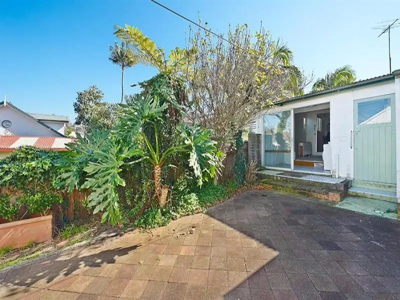 5 Read Street, Bronte Sold by Bradfield Badgerfox - image 1