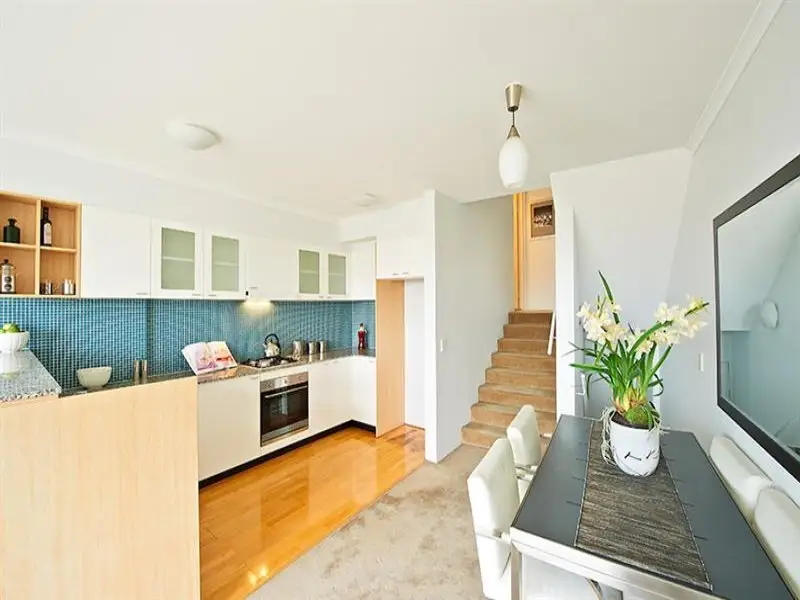 1010/161 New South Head Road, Edgecliff Sold by Bradfield Badgerfox - image 1