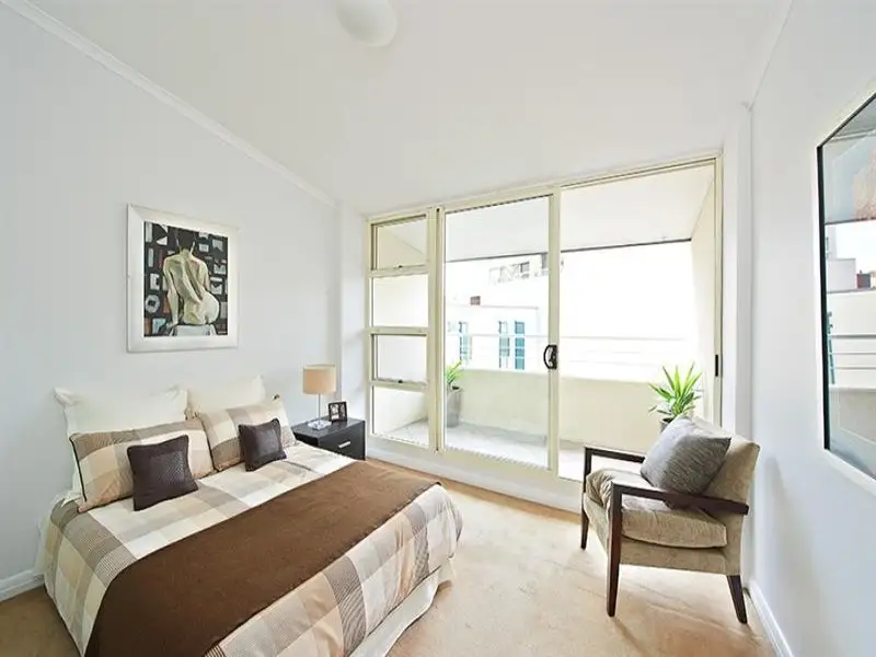 1010/161 New South Head Road, Edgecliff Sold by Bradfield Badgerfox - image 1