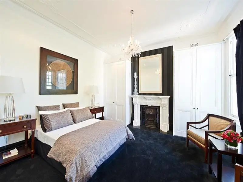 4/129-131 Darling Point Road, Darling Point Sold by Bradfield Badgerfox - image 1
