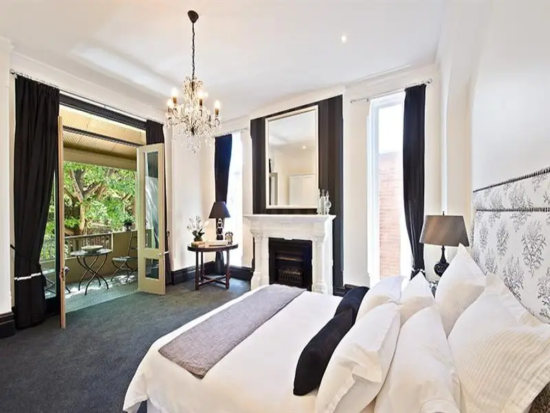 4/129-131 Darling Point Road, Darling Point Sold by Bradfield Badgerfox - image 1
