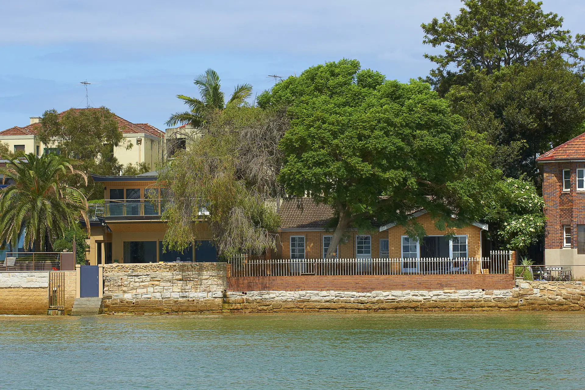 666A New South Head Road, Rose Bay Sold by Bradfield Badgerfox - image 1