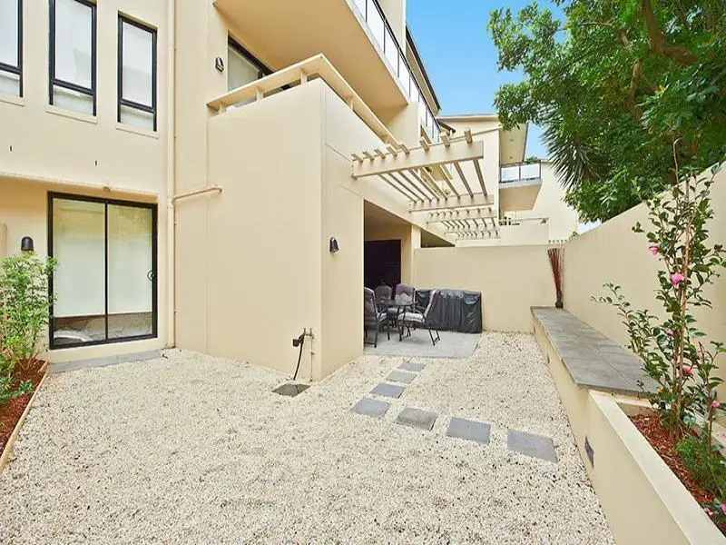 5/197 Birrell Street, Bronte Sold by Bradfield Badgerfox - image 1