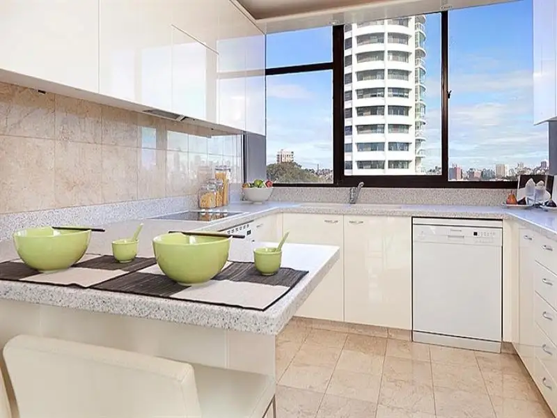 16/2 Eastbourne Road, Darling Point Sold by Bradfield Badgerfox - image 1