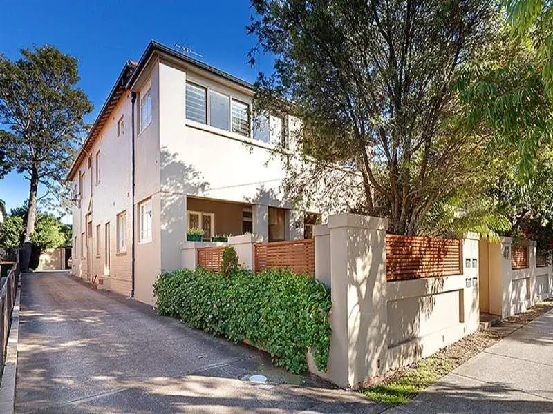 47 Todman Avenue, Kensington Sold by Bradfield Badgerfox - image 1