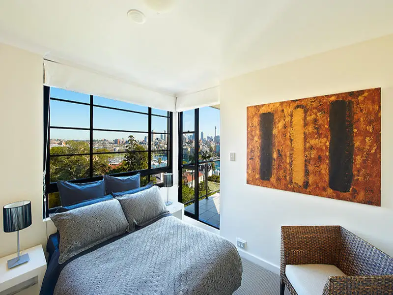22-23 107 Darling Point Road, Darling Point Sold by Bradfield Badgerfox - image 1