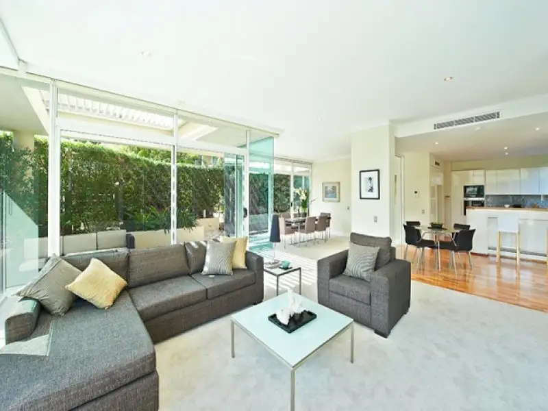 2/515 New South Head Road, Double Bay Sold by Bradfield Badgerfox - image 1