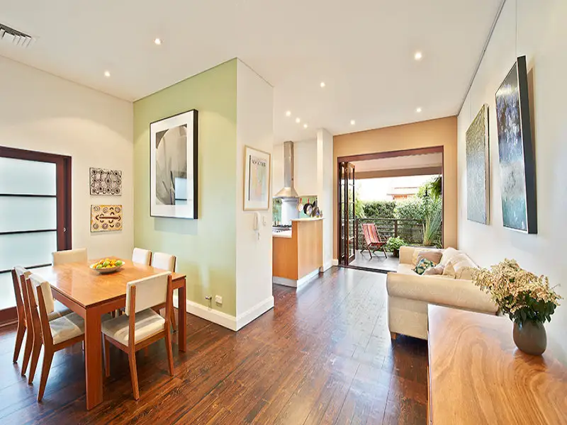 196 Clovelly Road, Clovelly Sold by Bradfield Badgerfox - image 1