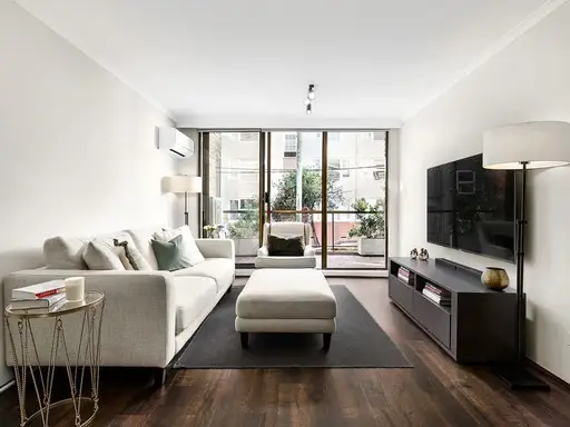 24/167-183 Brougham Street, Woolloomooloo Sold by Bradfield Badgerfox
