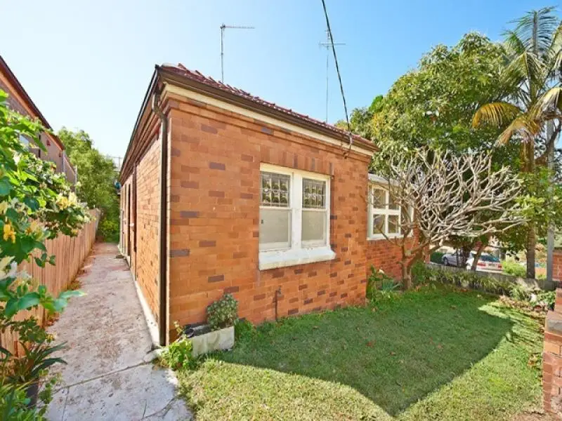 10 Wills Avenue, Waverley Sold by Bradfield Badgerfox - image 1