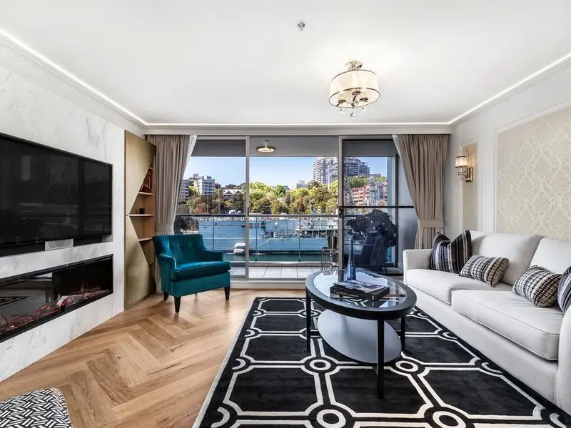 438/6 Cowper Wharf Road, Woolloomooloo Sold by Bradfield Badgerfox - image 1