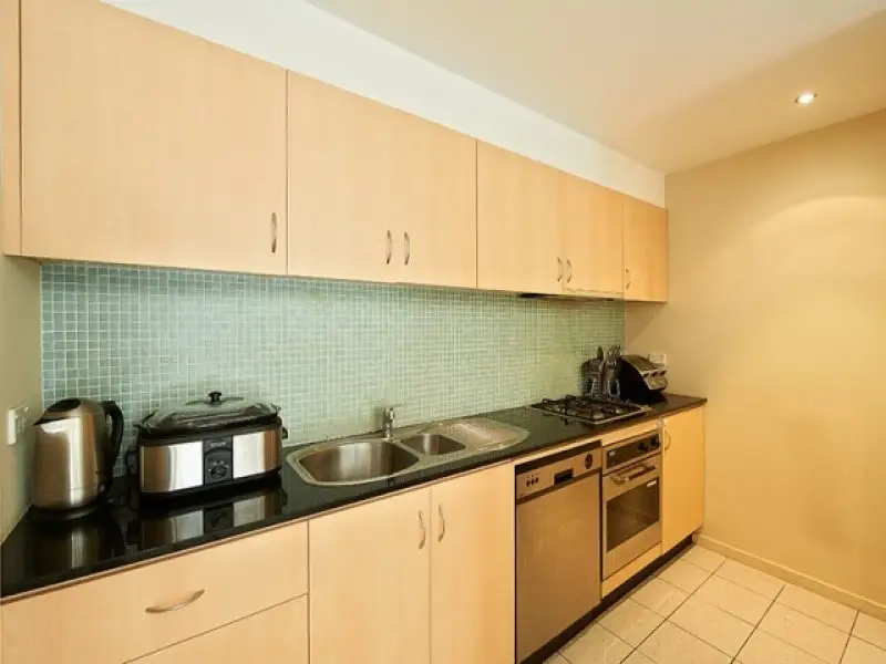 13/197 Birrell Street, Bronte Sold by Bradfield Badgerfox - image 1