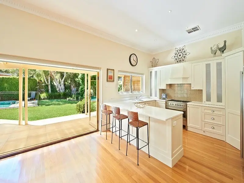 25 Mooramie Avenue, Kensington Sold by Bradfield Badgerfox - image 1