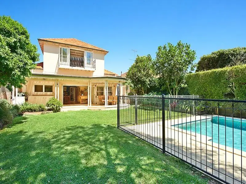 25 Mooramie Avenue, Kensington Sold by Bradfield Badgerfox - image 1