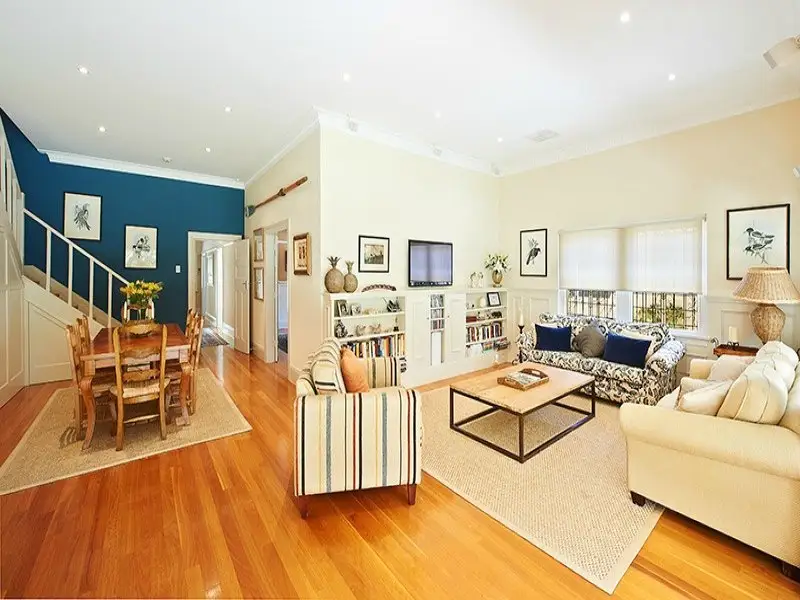 25 Mooramie Avenue, Kensington Sold by Bradfield Badgerfox - image 1