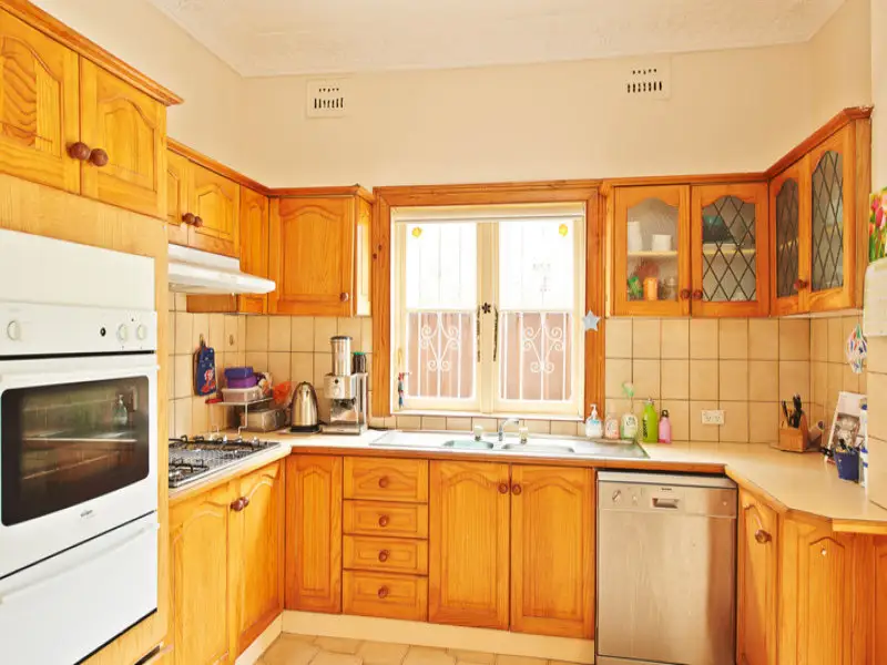 25 Eastern Avenue, Kensington Sold by Bradfield Badgerfox - image 1